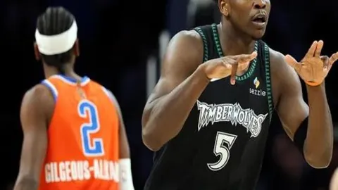 凤凰城公开赛德迪领先5杆力夺冠军，斯皮思并列第二，舍夫勒排名第十